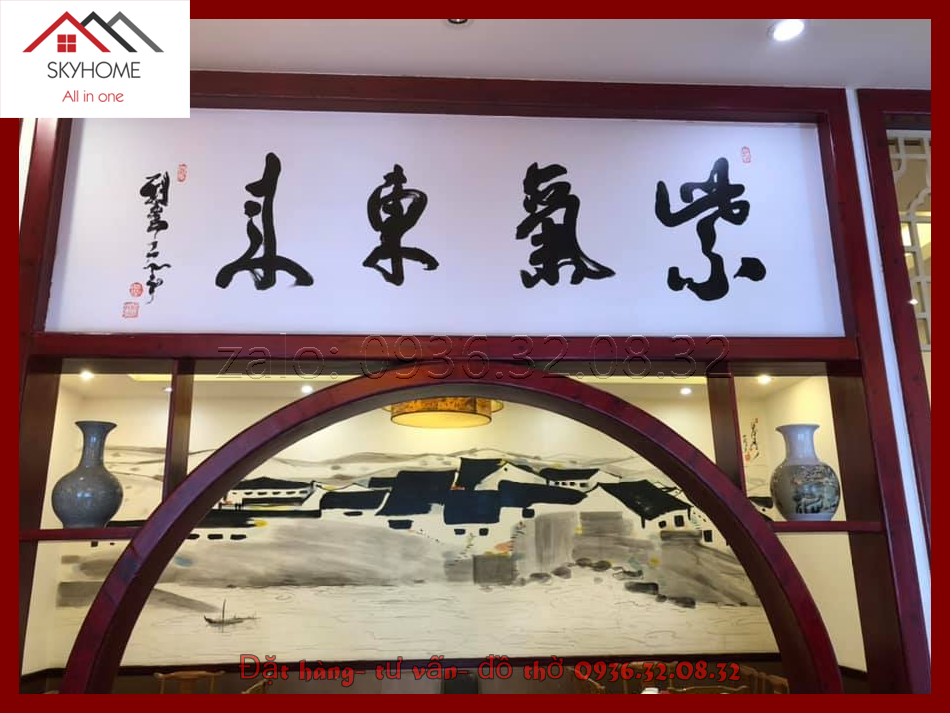 Hoành phi gỗ phòng thờ chữ Tử khí đông lai